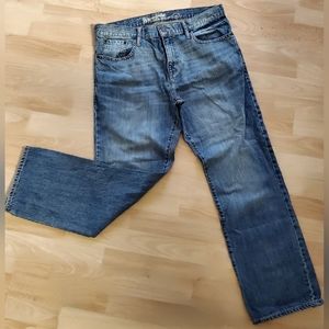 Men's Old Navy medium wash denim straight jeans Size 34x30